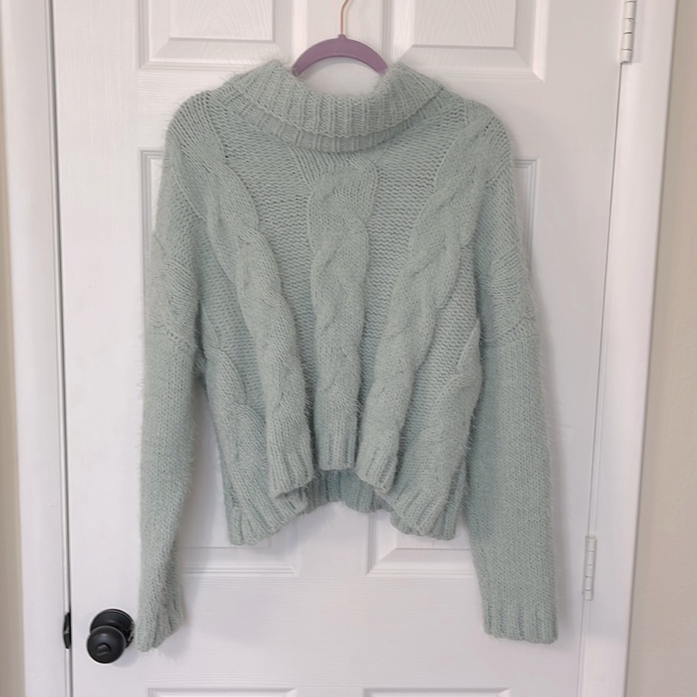 Mint green sweater 🌊 - Picture 1 of 7